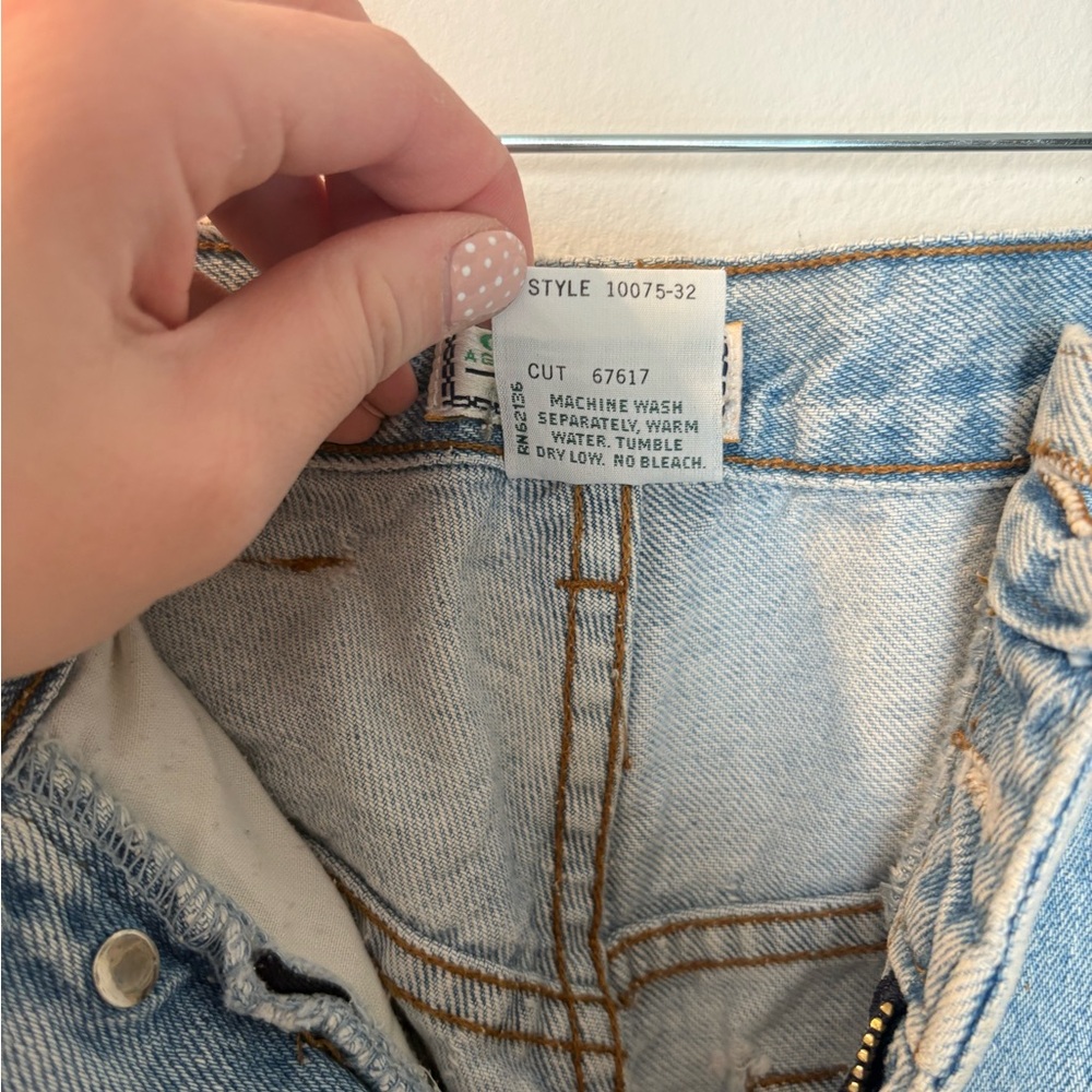 Vintage GUESS Women’s Light Blue Straight Leg Jeans #111 - Picture 5 of 8